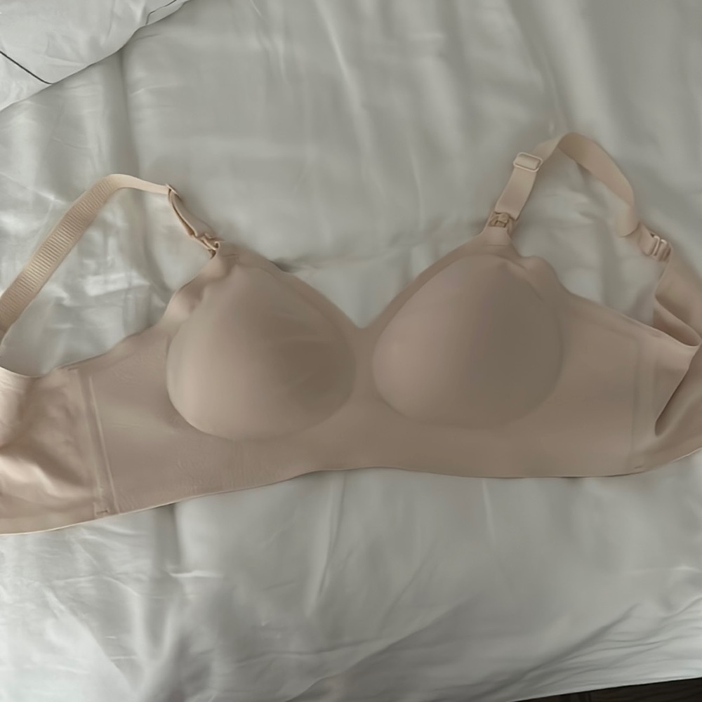 Momcozy Nursing Bra